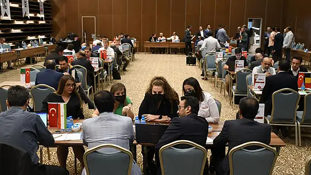Konyalı otomotivciler OSEG konferansında 322 ikili iş görüşmesi yaptı
