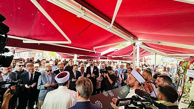Konyalı Prof. Dr. Mustafa Sabri Küçükaşçı son yolculuğuna uğurlandı