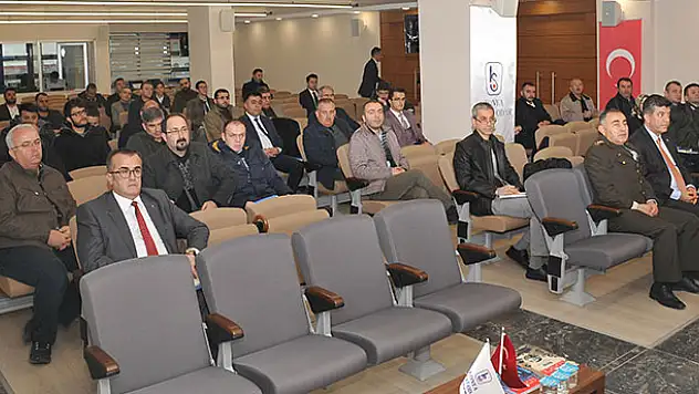Konyalı sanayicilere nasıl 'onaylı tedarikçi' olabilecekleri anlatıldı