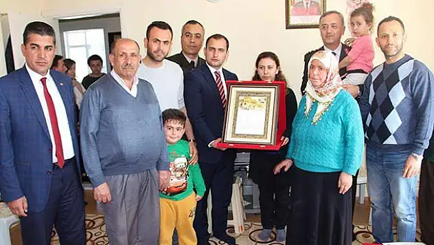 Konyalı şehidin ailesine şehadetname verildi