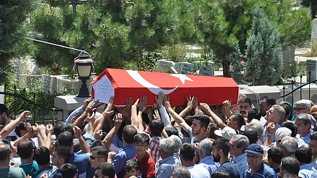 Konyalı Şehit Polis Battal Yıldız son yolculuğuna uğurlandı
