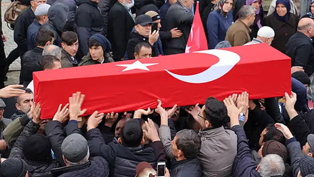 Konyalı şehit uzman çavuş Recep Özmen, son yolculuğuna uğurlandı