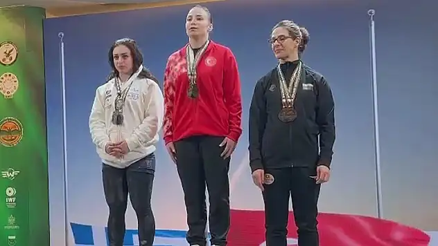 Konyalı sporcu, Arnavutluk'tan 3 altınla döndü