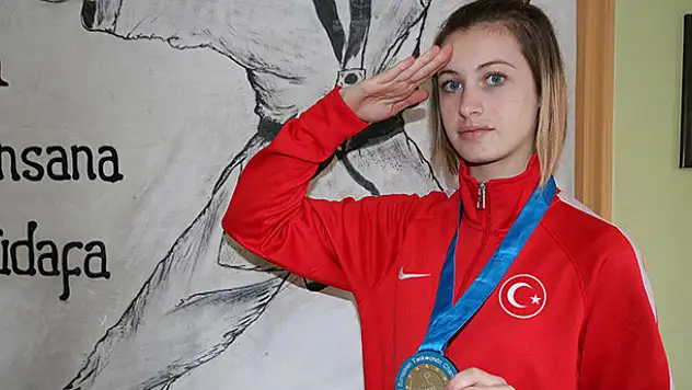 Konyalı sporcu madalyasını şehit ve gazilere armağan etti