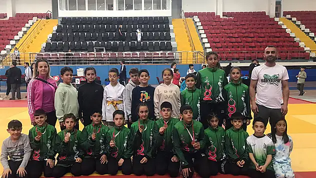 Konyalı sporcular 9 birincilik elde etti
