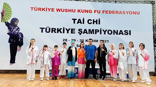 Konyalı sporcular madalyaları topladı 