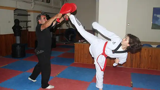 Konyalı sporcunun gönülsüz başladığı tekvandoda başarılar peş peşe geldi
