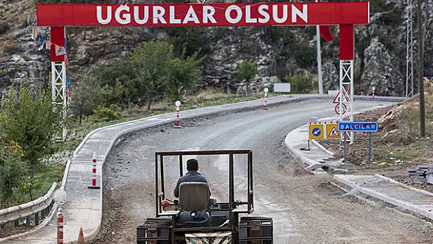Konyalı tank görünümlü paletli araç yaptı
