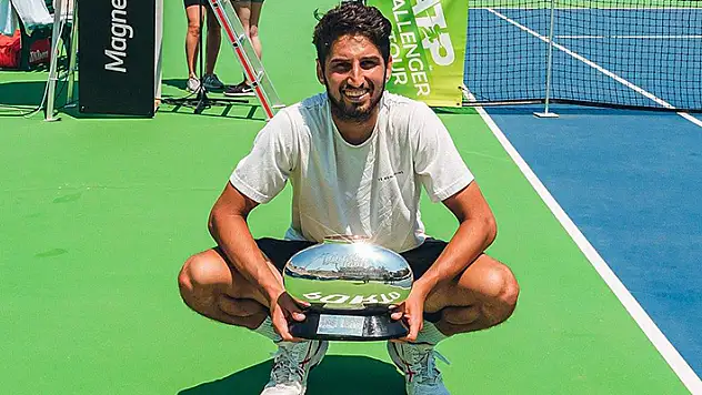 Konyalı tenisçi Altuğ Çelikbilek Porto Open'da şampiyon oldu