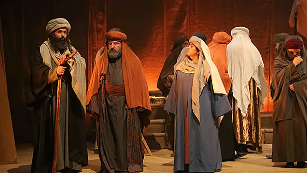 Konyalı yönetmenden Omar Bin Hattab oyunu