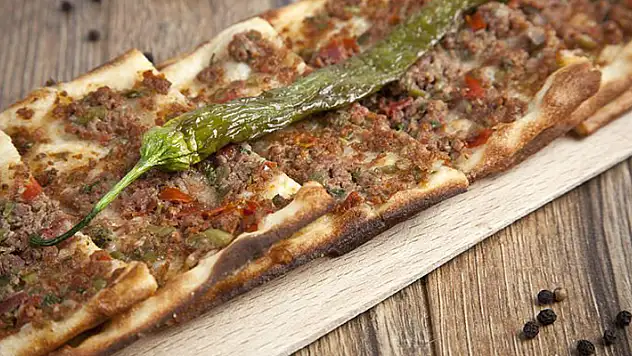 Konyalılar'ın canını sıkacak haber! Etli ekmek hamuru 5 lira oldu