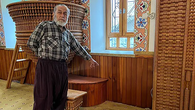 Konya'nın 60 yıllık ahşap ustası