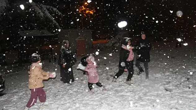 Konya'nın bu ilçesi yine karla beyaza büründü