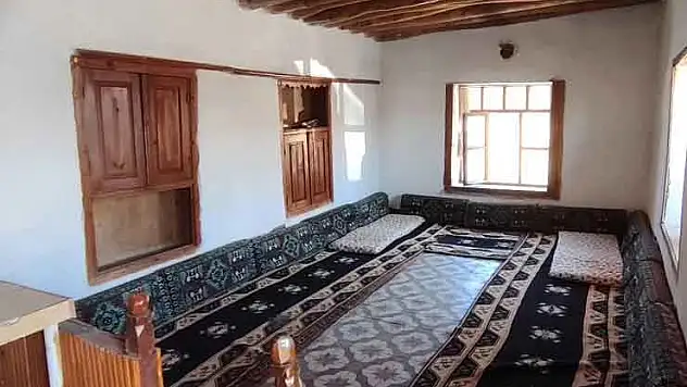Konya'nın bu ilçesinde vatandaşlar köy odalarında bayramlaşıyor