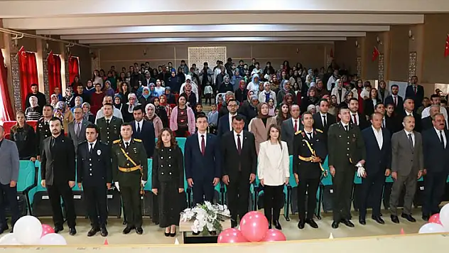 Konya'nın çileği ile ünlü ilçesinde bayram coşkusu