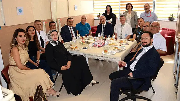 Konya'nın deneyimli profesörüne veda programı