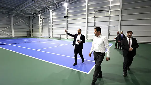 Konya'nın en büyük kapalı tenis kortu tamamlandı
