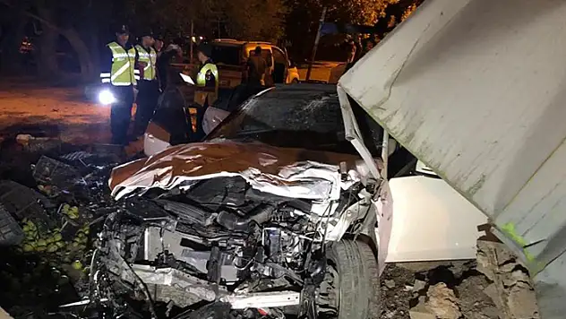 Konya'nın Ereğli ilçesinde otomobil bahçeye uçtu: 4 yaralı
