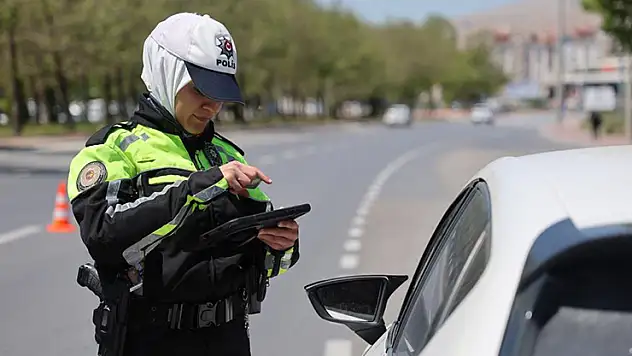 Konya'nın ilk kadın şahin polisleri görevde
