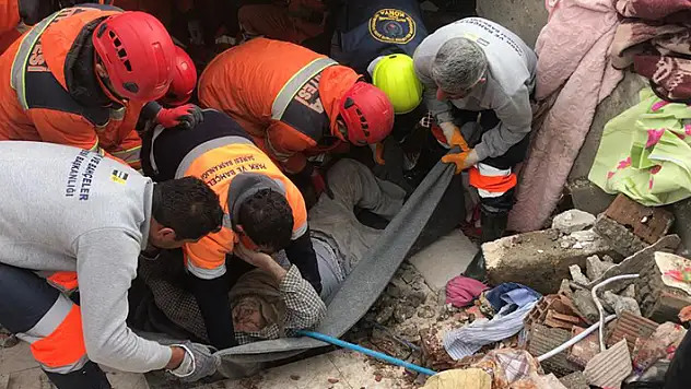 Konya'nın kalbi deprem bölgesinde atıyor
