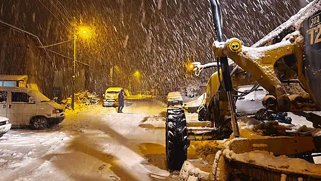 Konya'nın kayak merkezi beyaza boyandı
