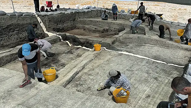 Konya'nın o ilçesinde yapılan kazıda heyecan uyandıran kalıntılar bulundu