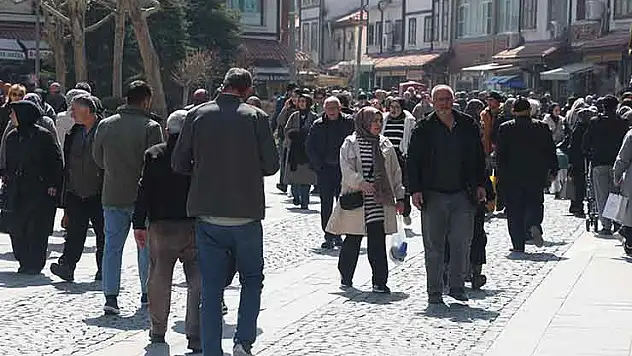 Konya'nın Tarihi Bedesten Çarşısı'nda bayram yoğunluğu