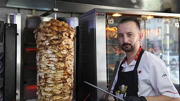Konya'nın tavuklara fısıldayan adamı
