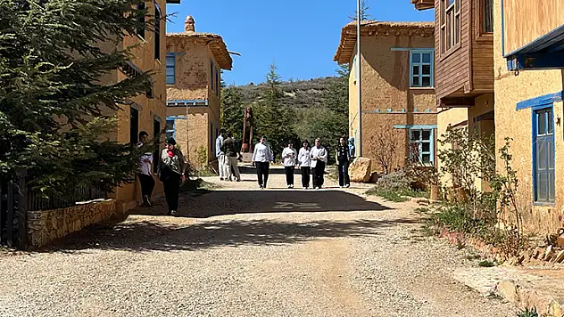 Konya'nın yükselen turizm değeri:  Sonsuz Şükran Köyü