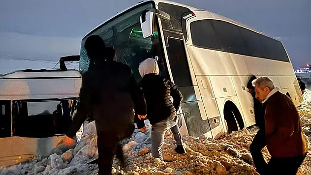 Konyaşeker'in işçi servisi kaza yaptı: 6 yaralı