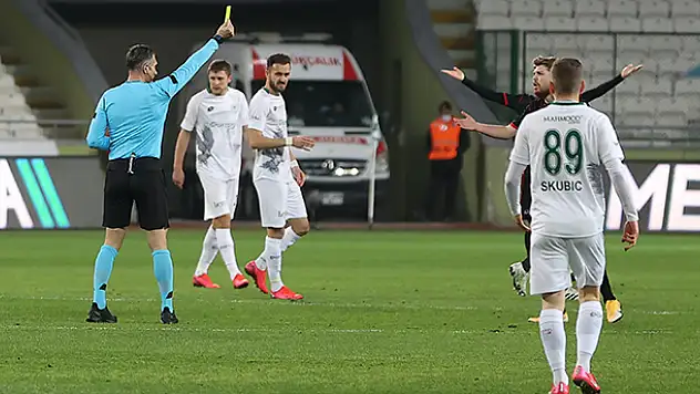 Konyaspor 0 - Gençlerbirliği 0 (İlk yarı sonucu)