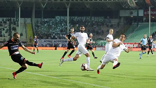 Konyaspor, 11 haftalık galibiyet hasretine son verdi