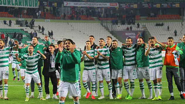 Konyaspor 2021'i muhteşem kapattı 
