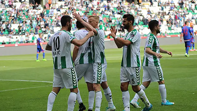 Konyaspor 3 - 0 Karabükspor