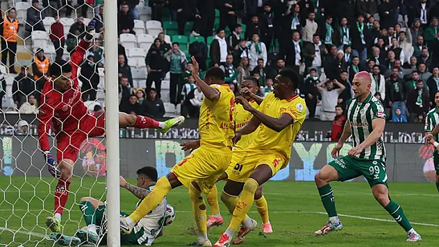 Konyaspor 7 maç sonra kaleyi kapattı