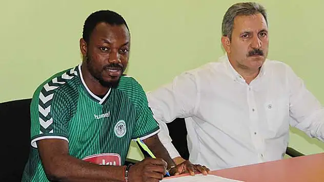 Konyaspor Abdou Razack Traore ile sözleşme imzaladı