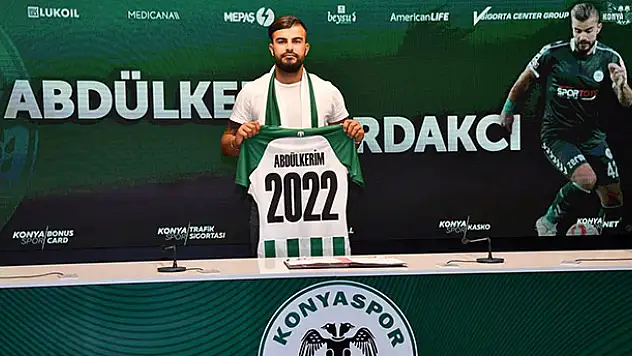Konyaspor, Abdülkerim Bardakcı'nın sözleşmesini 2 yıl uzattı