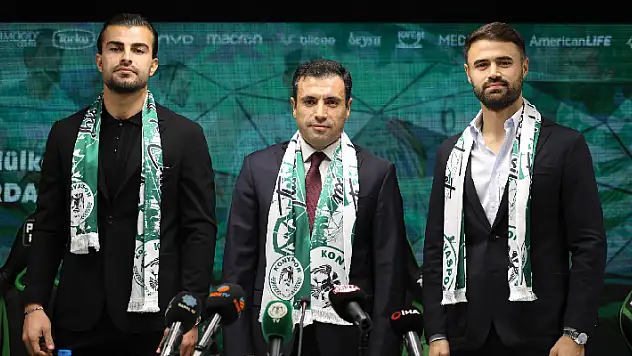Konyaspor, Abdülkerim Bardakcı ve Ahmet Çalık ile sözleşme yeniledi