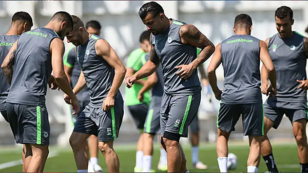 Konyaspor, Adana Demirspor maçı hazırlıklarını tamamladı