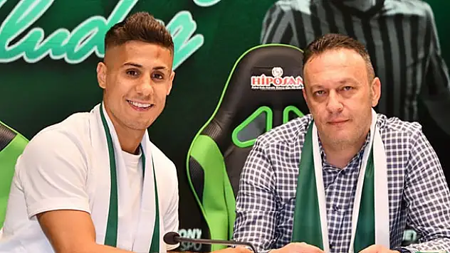 Konyaspor, Alper Uludağ'ı transfer etti