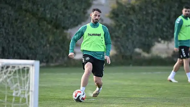 Konyaspor, Başakşehir'e bileniyor