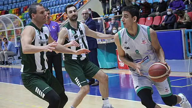 Konyaspor Basket Bornova'ya patladı