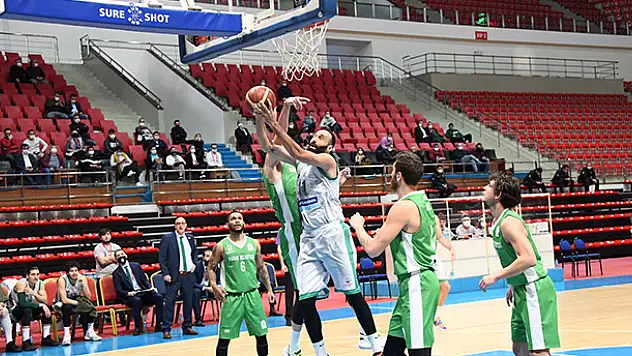 Konyaspor Basket çıkışta