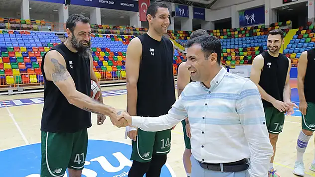 Konyaspor Basket'e moral ziyareti