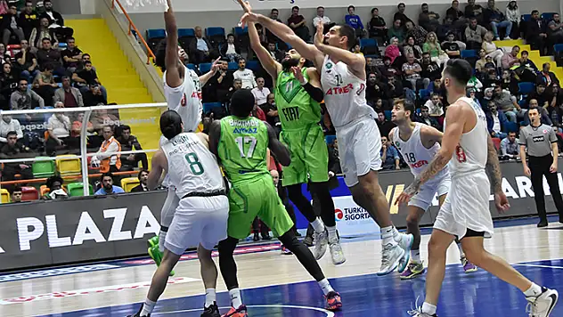 Konyaspor Basket Tofaş'ı da devirdi 80-66