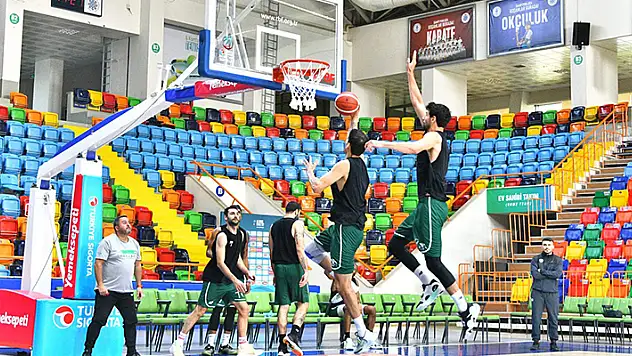 Konyaspor Basket toplanıyor
