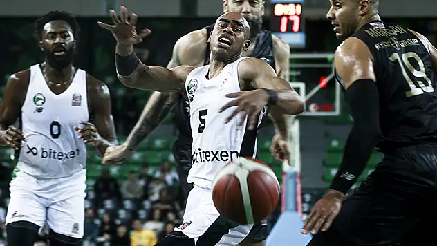 Konyaspor Basket'e son saniye şoku!