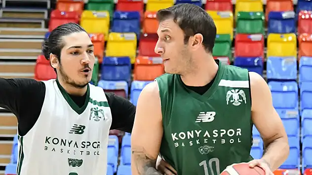 Konyaspor Basket'te Can Altıntığ da ayrıldı