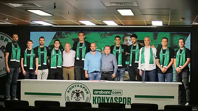 Konyaspor Basket'te imzalar atıldı 