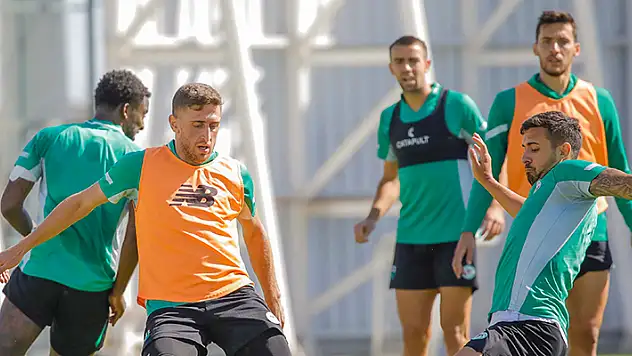 Konyaspor, Beşiktaş maçı hazırlığına başlıyor
